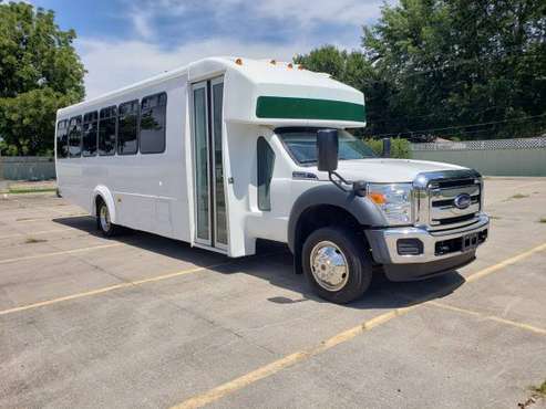 "VERY LOW MILES 2012 Ford F-550 Shuttle/Party/Limo/Church Bus - cars... for sale in Oak Grove, TN