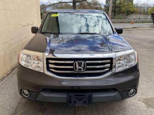 2013 Honda pilot LX AWD, 2 Owners No accidents, low mileage - cars & for sale in Peabody, MA
