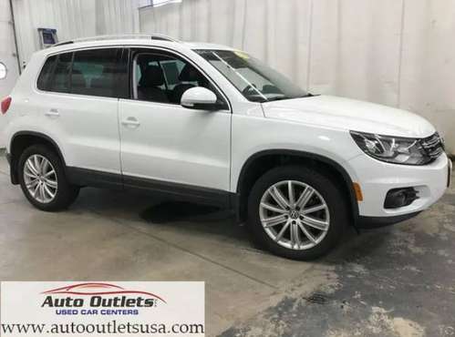 2016 Volkswagen Tiguan SE AWD Nav Heated Seats Moonroof Back Up Cam for sale in Wolcott, NY