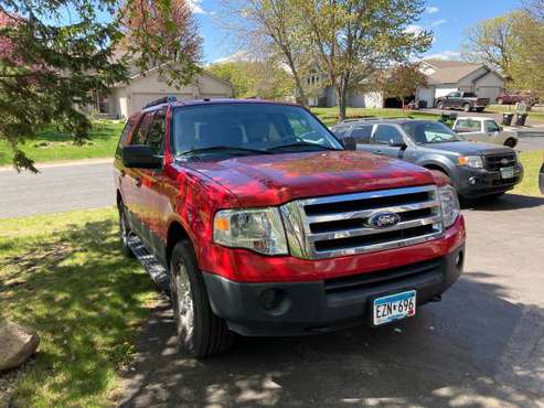 2 2011 andFord Expedition - - by dealer - vehicle for sale in Andover, MN