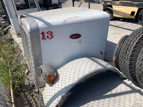 1992 Peterbilt Cab and Hood for sale in Long Beach, CA