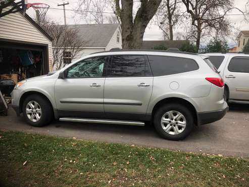 2011 Chevy Traverse AWD - cars & trucks - by owner - vehicle... for sale in Lombard, IL