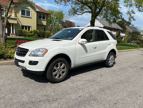 MERCEDES BENZ ML350 WHITE AND NAVIGATION GPS - - by for sale in Fresh Meadows, NY