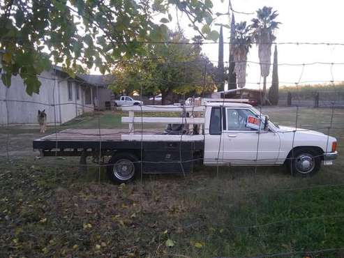 1985 Toyota pickup - cars & trucks - by owner - vehicle automotive... for sale in Merced, CA