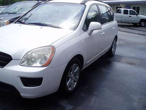 2008 Kia Rondo 4dr Wgn V6 LX - cars & trucks - by dealer - vehicle... for sale in Imperial, MO