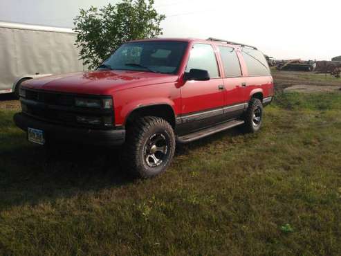 1999 Chevrolet Suburban LT - cars & trucks - by owner - vehicle... for sale in Aberdeen, SD