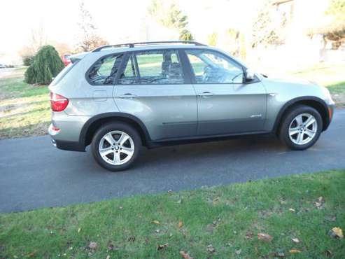 2013 BMW X-5 XDRIVE 35I - cars & trucks - by owner - vehicle... for sale in Somerset, MA