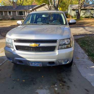 2012 Chevy Suburban LS 1500 4x4 - cars & trucks - by owner - vehicle... for sale in White Bear Lake, MN
