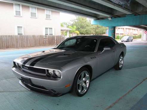 2013 Dodge Challenger SXT auto spoiler shaker hood - cars & trucks -... for sale in New Smyrna Beach, FL