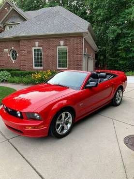 2006 Mustang GT Convertible-Mint Cond. Loaded, Navig. Very Low Miles! for sale in Utica, MI