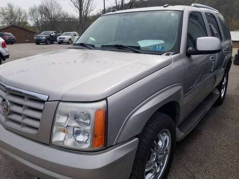 2005 Cadillac Escalade awd - - by dealer - vehicle for sale in Parkersburg , WV