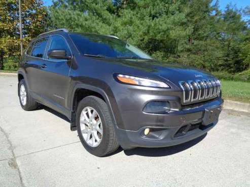 2014 Jeep Cherokee 4X4 Latitude 3.2L V6 F DOHC 24V - cars & trucks -... for sale in Purcellville, District Of Columbia