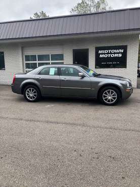 2010 CHRYSLER 300 for sale in Ontario, OH