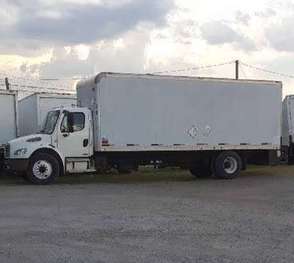 24 ft Box Truck - cars & trucks - by dealer - vehicle automotive sale for sale in Grand Prairie, TX