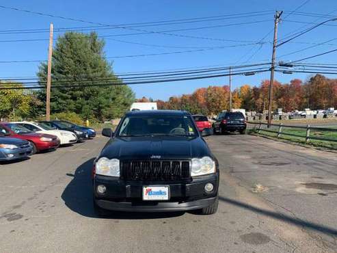 2007 Jeep Grand Cherokee 4WD 4dr Laredo - cars & trucks - by dealer... for sale in East Windsor, MA
