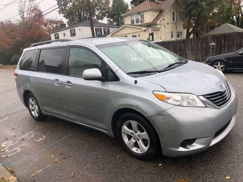 2014 Toyota Sienna LE 8 Passenger 4dr Mini Van - cars & trucks - by... for sale in Paterson, NY