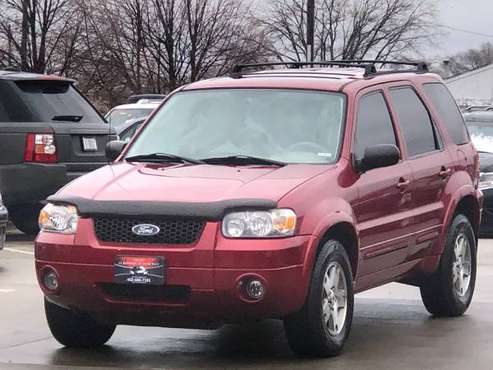 2005 FORD ESCAPE.AWD.63K.LEATHER.CLEAN.BEST OFFER.FINANCING - cars &... for sale in Omaha, NE