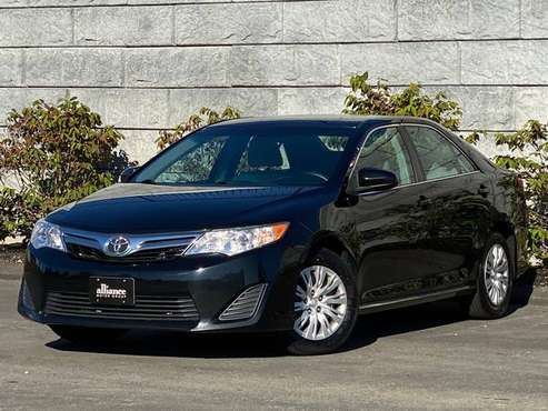 2014 Toyota Camry LE - 1 owner, we finance - cars & trucks - by... for sale in Middleton, MA