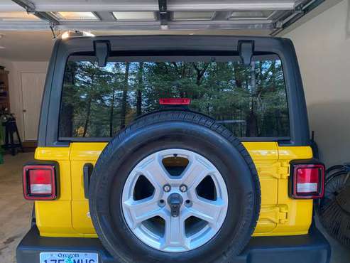 Jeep unlimited sport - cars & trucks - by owner - vehicle automotive... for sale in Rogue River, OR