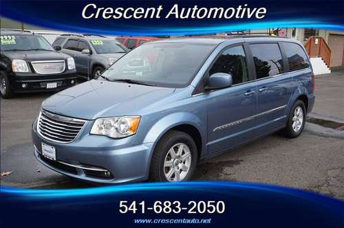 ☾ 2011 Chrysler Town & Country Touring Minivan ▶ Great Value ▶ ▶ -... for sale in Eugene, OR