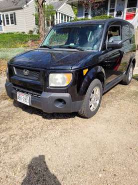 2006 Honda element 5 speed awd for sale in Madison, WI