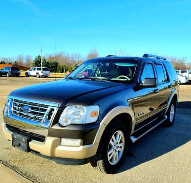 2007 Ford Explorer - cars & trucks - by dealer - vehicle automotive... for sale in Neenah, WI