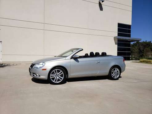 2010 VOLKSWAGEN EOS LUX CONVERTIBLE CLEAN TITLE & CARFAX for sale in Carrollton, TX