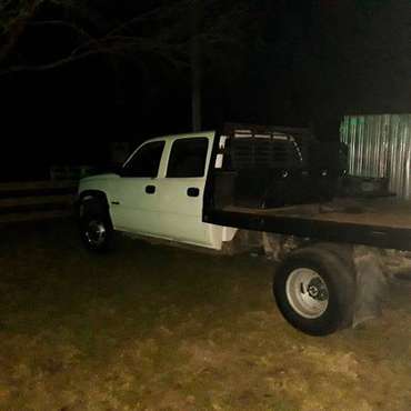 2006 Chevy 1 ton dually 6.0 2wd flat bed - cars & trucks - by owner... for sale in Marquez, TX