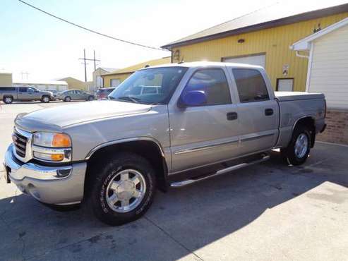 2005 GMC Sierra 1500 Crew Cab 143 5 WB 4WD SLE 124K MILES - cars & for sale in Marion, IA