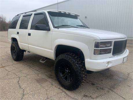 Custom 1997 GMC Yukon SLE 4WD - - by dealer - vehicle for sale in New haven, IN