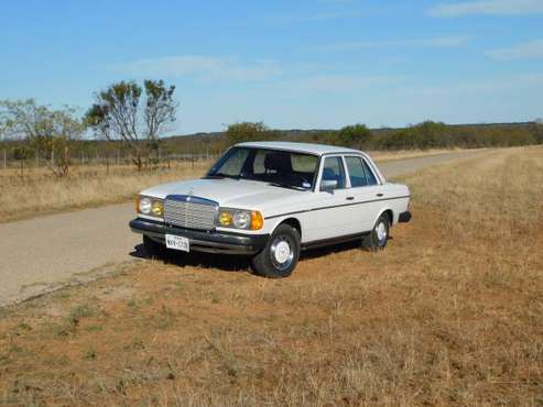 1981 Mercedes Benz 240D manual transmission - cars & trucks - by... for sale in Azle, TX