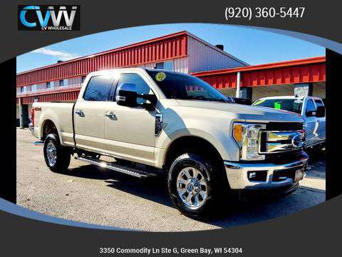 2017 Ford F-250 Super Duty XLT Crew 4x4 Navigation & Only 11k Miles!... for sale in Green Bay, WI