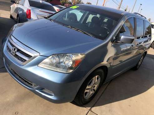 06' Honda Odyssey EX-L, Leather, Moonroof, Heated seats and more -... for sale in Visalia, CA