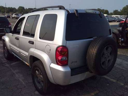 2003 Jeep Liberty 4x4 Limited - cars & trucks - by owner - vehicle... for sale in milwaukee, WI