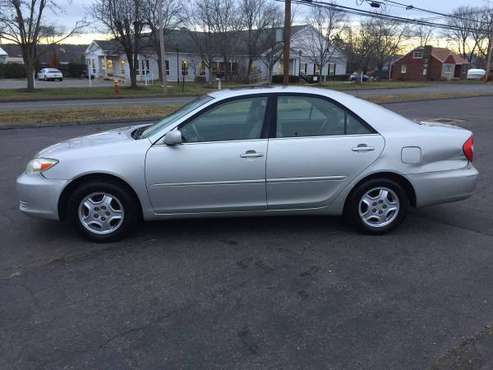 2003 Toyota Camry SE - cars & trucks - by dealer - vehicle... for sale in Wallingford, CT