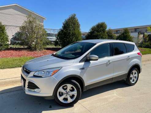 ONLY 108, 000 MILES! 2013 FORD ESCAPE SE FRONT WHEEL DRIVE - cars & for sale in Cedar Rapids, IA
