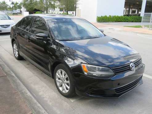 2011 VW Jetta SE (5 Speed Manual) - cars & trucks - by owner -... for sale in Miami, FL