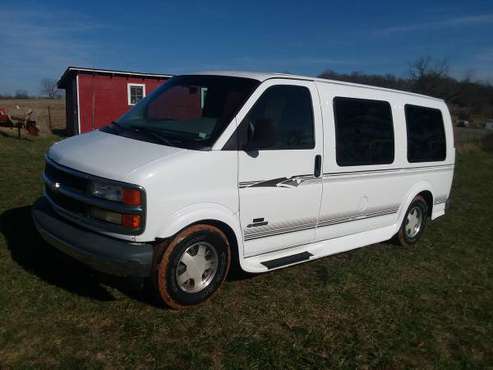 2000 Chevy Conversion Van w/Tow Package, Locking Rear Diff 5 7 for sale in Seligman, AR