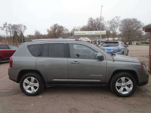 2014 Jeep Compass Latitude 4WD NICE - cars & trucks - by dealer -... for sale in Sioux City, IA