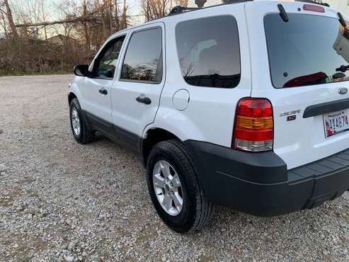 2006 Ford Escape - cars & trucks - by owner - vehicle automotive sale for sale in Jessup, District Of Columbia