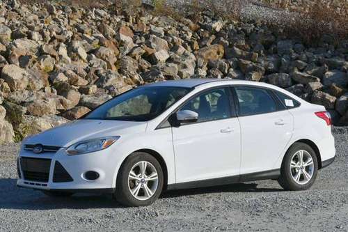 2013 *Ford* *Focus* *SE* - cars & trucks - by dealer - vehicle... for sale in Naugatuck, CT