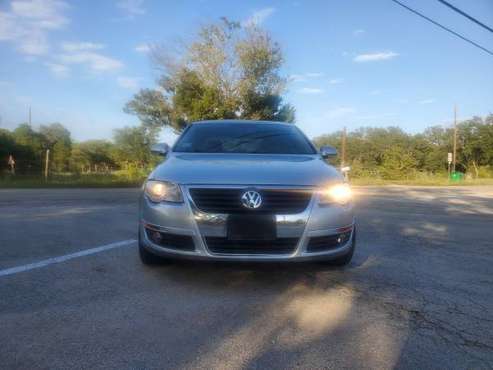 2009 Volkswagen Passat 2.0T leather sunroof CD - cars & trucks - by... for sale in Austin, TX