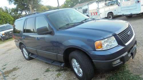2005 Ford Expedition 5.4 V-8 4x2 Auto - cars & trucks - by dealer -... for sale in Lancaster, TX