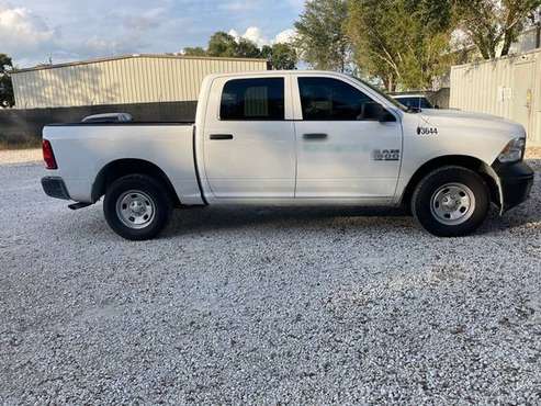 2021 Ram 1500 Classic 4x4 Crew Cab Pick Up RTR 1124566-04 - cars & for sale in Naples, FL