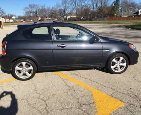 09 Hyundai Accent SE - cars & trucks - by owner - vehicle automotive... for sale in Buffalo Grove, IL