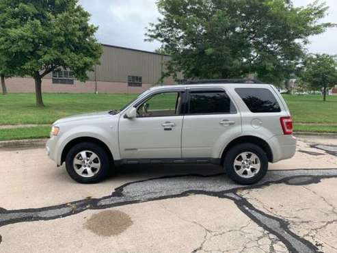 2008 FORD ESCAPE LIMITED 4 x4 - cars & trucks - by dealer - vehicle... for sale in EUCLID, OH
