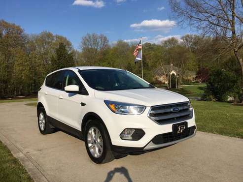 2017 Ford Escape SE Sport Utility 4D - cars & trucks - by owner -... for sale in Fort Wayne, IN