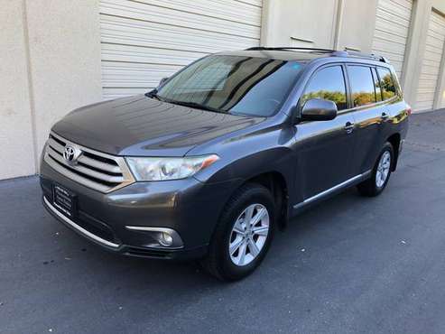 2013 Toyota Highlander, Excellent condition! Leather! - cars & for sale in Pleasanton, CA