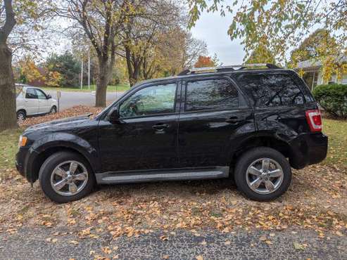 Ford Escape FWD 6cyl fully loaded - cars & trucks - by owner -... for sale in Madison, WI