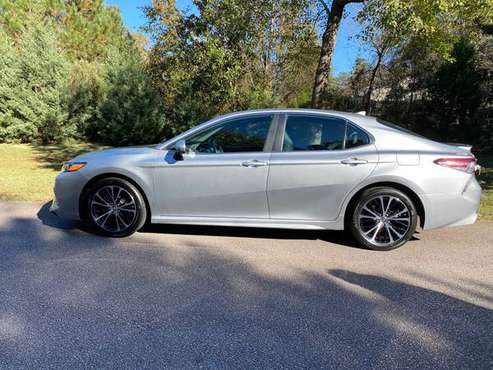 2019 Toyota Camry SE - cars & trucks - by dealer - vehicle... for sale in Columbia, SC